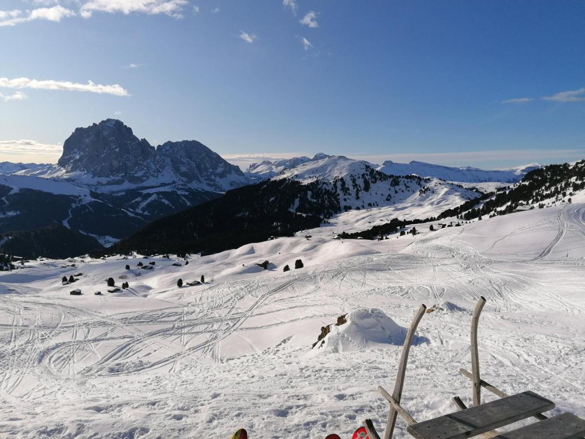 Apartments Montblanc Sella Ortisei Esterno foto