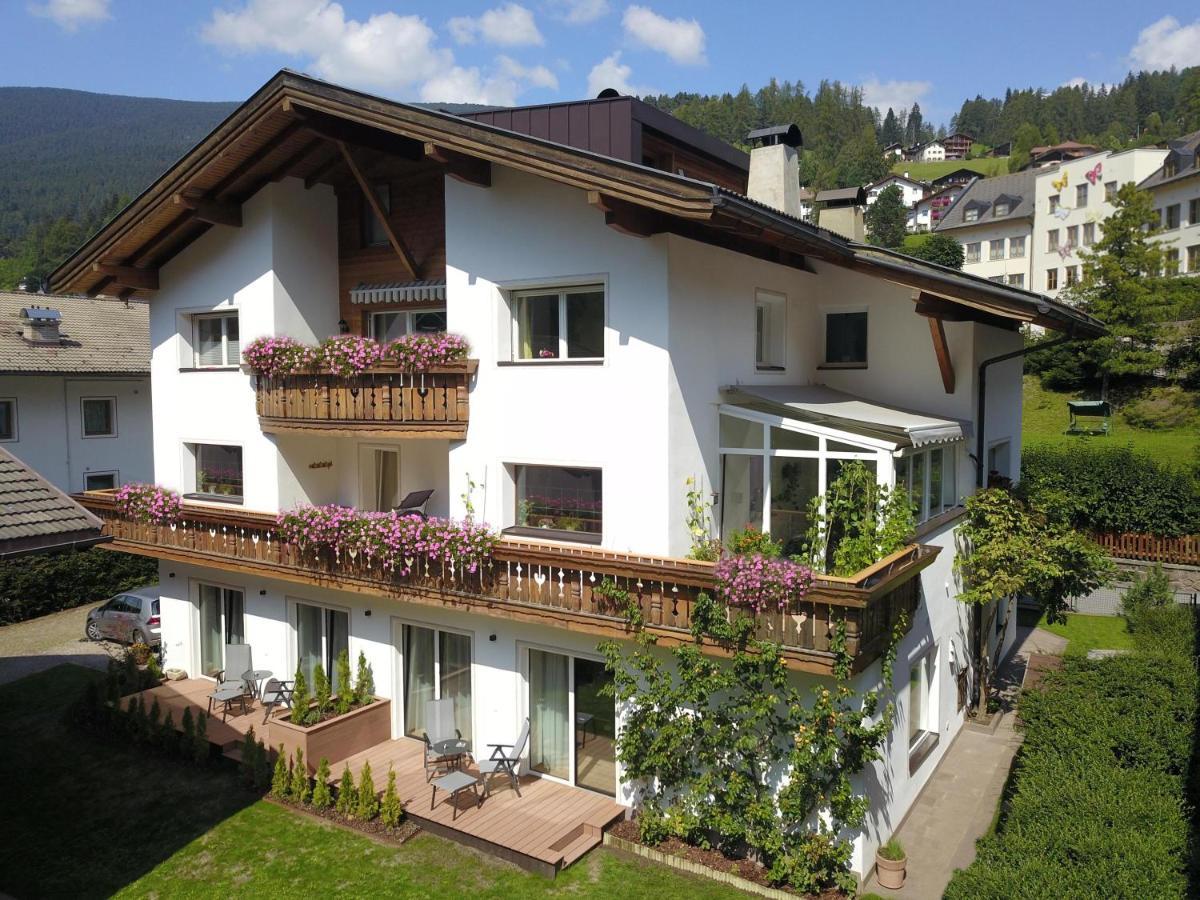 Apartments Montblanc Sella Ortisei Esterno foto